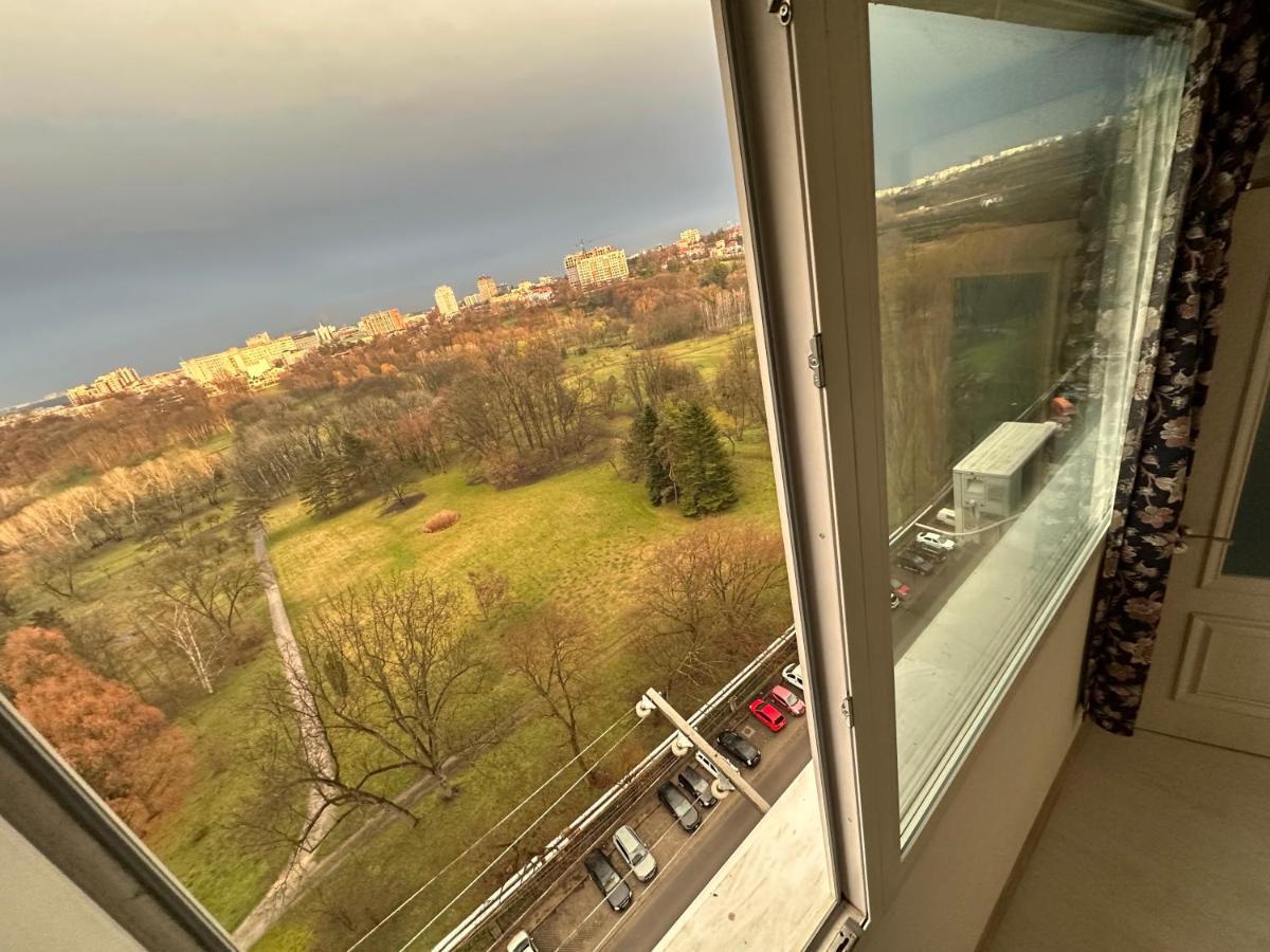 Апартаменты Fantastic View On Chisinau Center - Super Fast Wifi - Two Botanical Gardens - 2Br Экстерьер фото